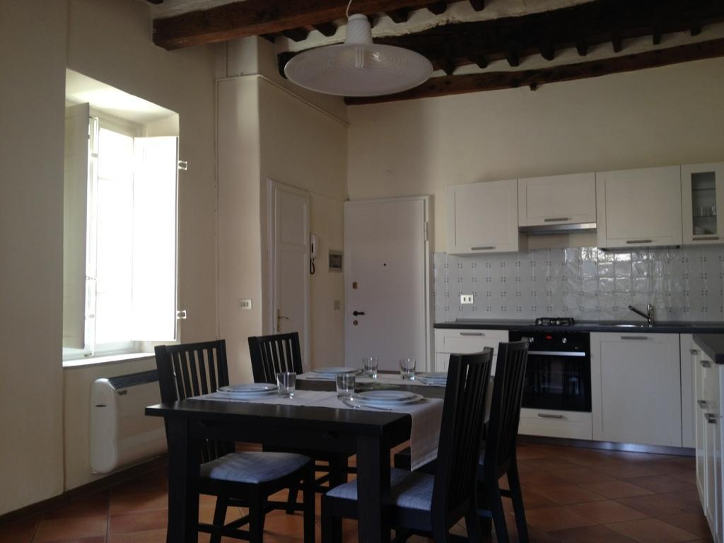 La Rondine Apartment Lucca Phòng bức ảnh