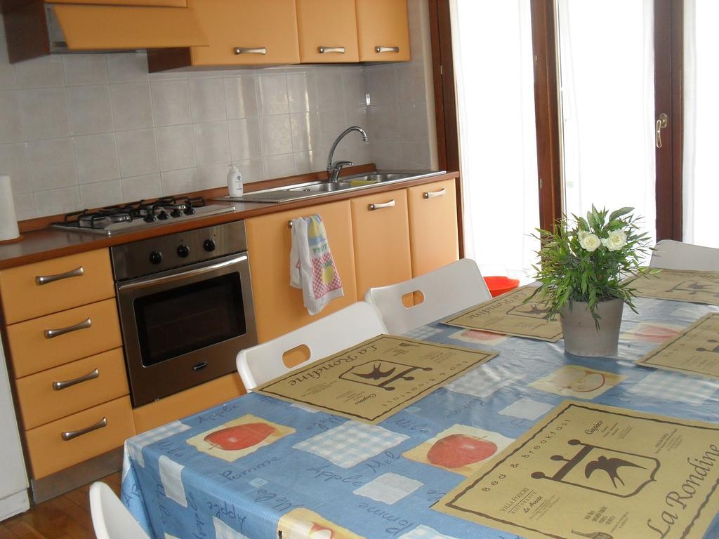La Rondine Apartment Lucca Phòng bức ảnh